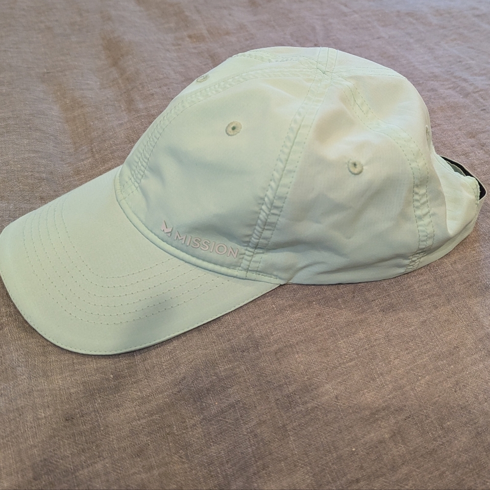 Mission Performance Women's Light Mint Performance Running Hat